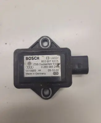 Audi A4 S4 B6 8E 8H ESP acceleration yaw rate sensor 8E0907637A 0265005245