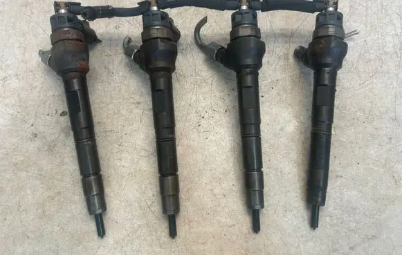 Audi A4 S4 B8 8K Fuel injectors set 0445110369 03L130277J