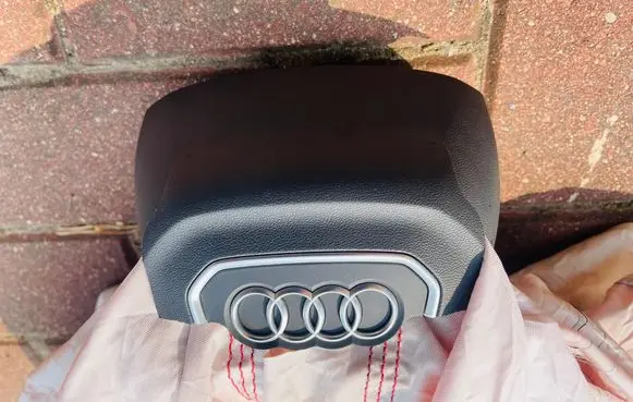 Audi S5 F5 Steering wheel airbag