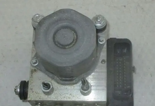 Nissan Micra K14 ABS Pump 0265956487