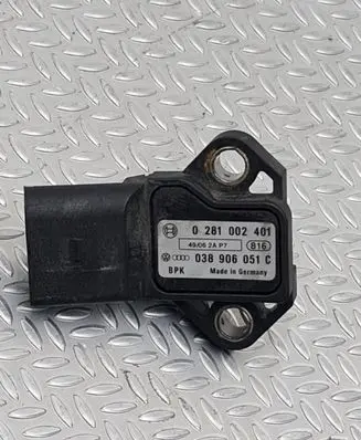 Audi A4 S4 B7 8E 8H Air pressure sensor 038906051C 0281002401
