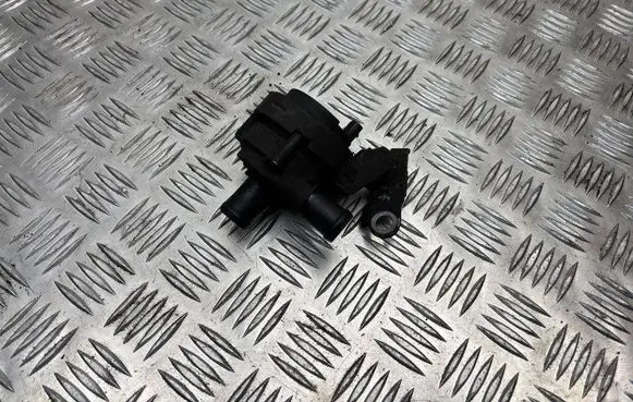 Volkswagen PASSAT B8 Electric auxiliary coolant/water pump 5Q0965567J