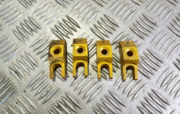 Suzuki SX4 S-Cross Fuel Injector clamp holder 