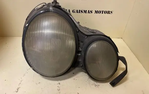 Mercedes-Benz E W210 Headlight/headlamp 144870
