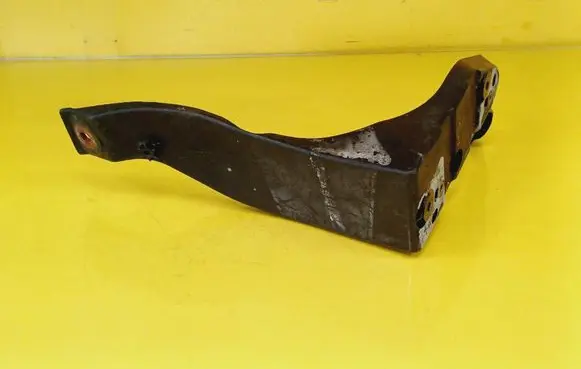 Audi A4 S4 B6 8E 8H Front bumper mounting bracket 8E0821138B