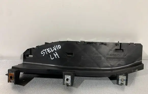 Alfa Romeo Stelvio Front bumper mounting bracket 49135757