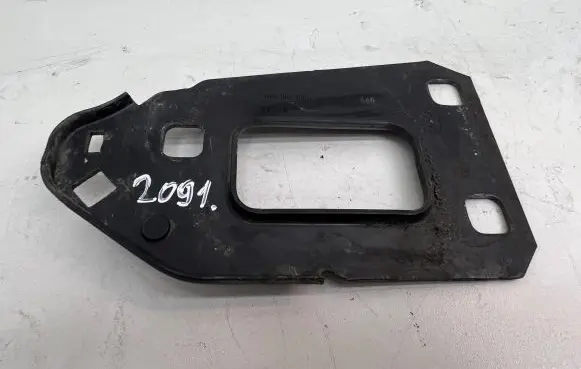 Audi A4 S4 B8 8K Engine mounting bracket 8K0805500 0L4L