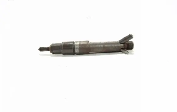 Skoda Octavia Mk1 (1U) Fuel injector 038130201G