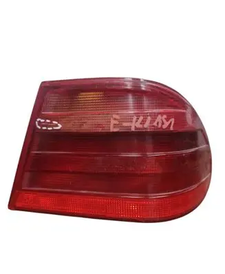 Mercedes-Benz E W212 Rear/tail lights 197042R