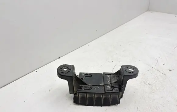 Skoda Enyaq iV Rear bumper mounting bracket 5LE907456