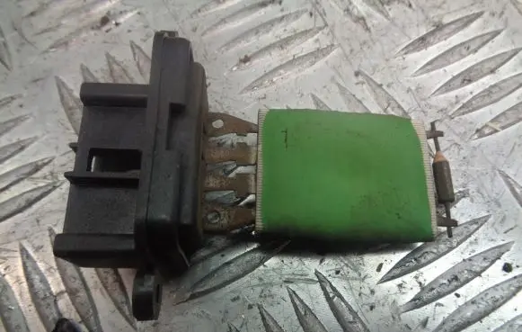 Fiat Panda II Heater blower fan relay B837