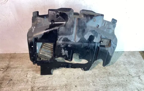 Engine splash shield/under tray