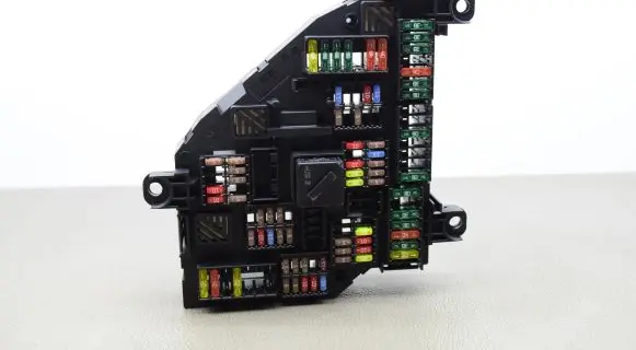 BMW 5 F10 F11 Fuse module 9252813
