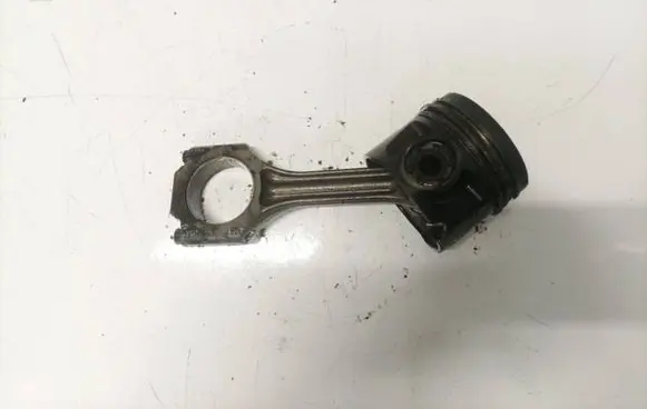 Volvo S70 V70 V70 XC Piston with connecting rod