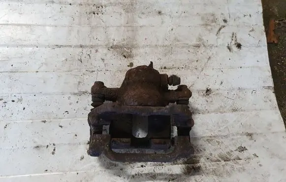 Honda CR-V Rear brake caliper NOCODE