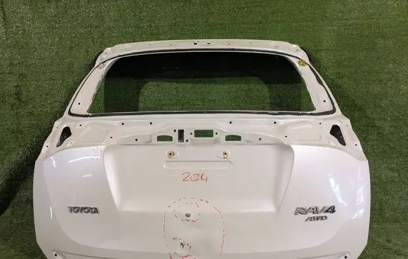 Toyota RAV 4 (XA40) Tailgate/trunk/boot lid 