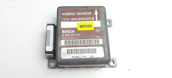 Audi A4 S4 B5 8D Airbag control unit/module 8A0959655B M5588