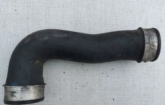 Volkswagen Golf V Intercooler hose/pipe 1K0145834L