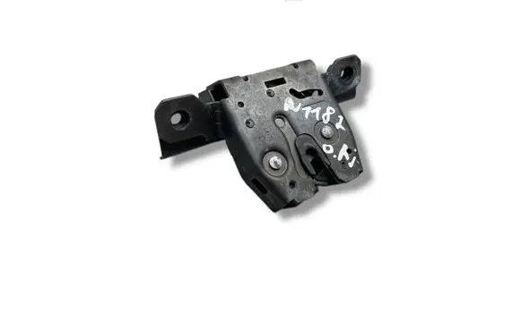 Opel Astra J Tailgate/trunk/boot lock/catch/latch 13581023