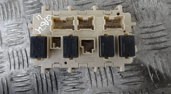 Nissan Qashqai Fuse module 4EB0C