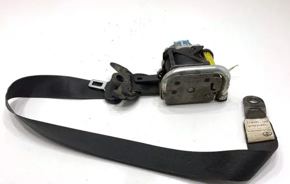 Toyota Yaris Front seatbelt 732200D310