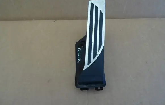 Alfa Romeo Giulia Accelerator throttle pedal