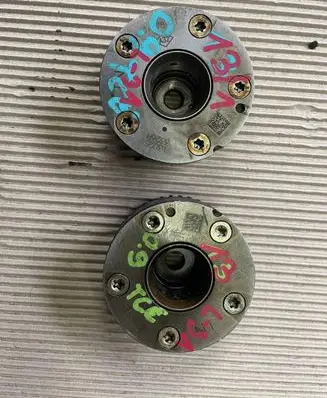 Renault Clio IV Camshaft pulley/ VANOS 130257094R