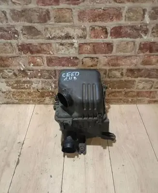 KIA Ceed Air filter box cover 
