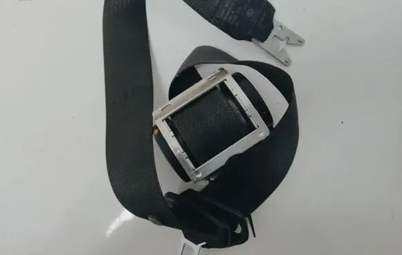 Opel Corsa D Front seatbelt 617107600A
