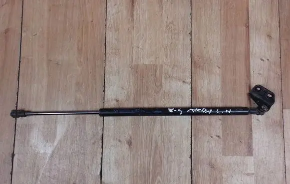 Mazda CX-3 Tailgate strut D10E63620
