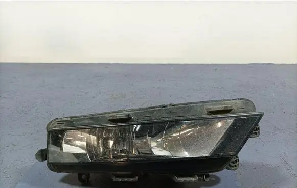Skoda Octavia Mk3 (5E) Front fog light 5E0941700F
