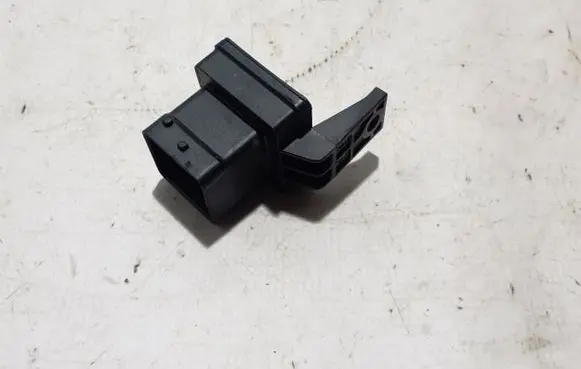 Renault Trafic III (X82) Other relay 110675590R