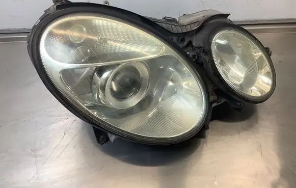 Mercedes-Benz E W211 Headlight/headlamp 15436200