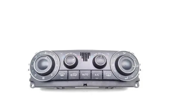 Mercedes-Benz CLC CL203 Climate control unit A2038304085 2940827701