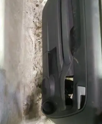 Volkswagen Fox Front door card panel trim