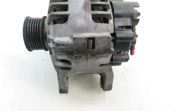 Dacia Sandero Generator/alternator TG9B053 8200810621C