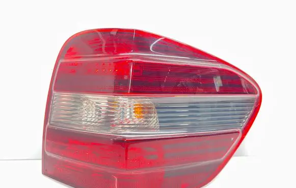 Mercedes-Benz ML W164 Rear/tail lights A1649061200