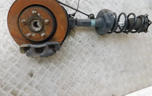 Honda CR-V Front wheel hub spindle knuckle