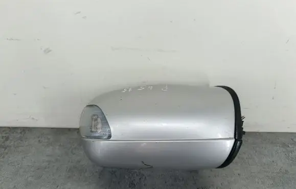 Mercedes-Benz E W210 Front door electric wing mirror 