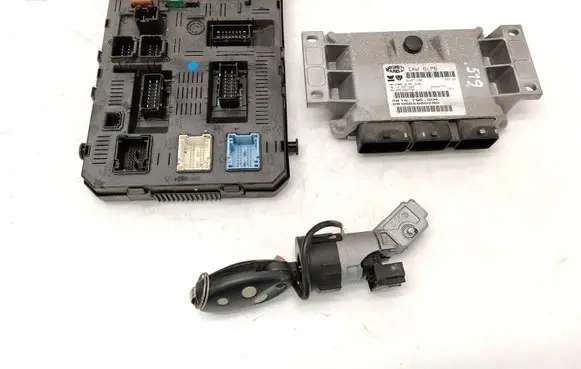 Citroen C5 Engine ECU kit and lock set 9655660280 9653962780 216792312A