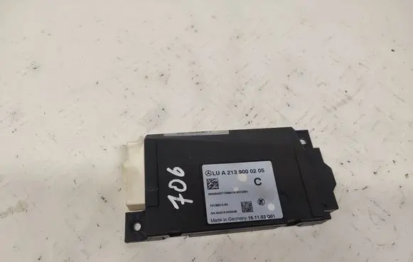 Mercedes-Benz E W213 Ignition relay A2139000205