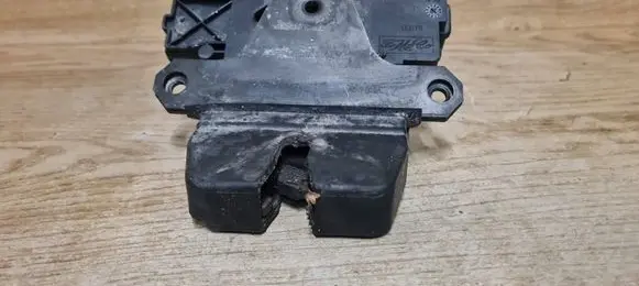 Volvo V50 Tailgate/trunk/boot lock/catch/latch 4N51A442A66AK