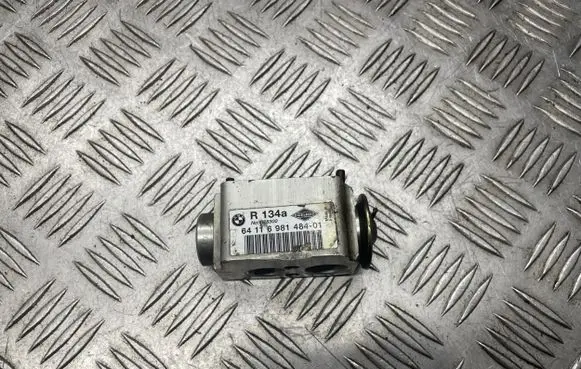 BMW 3 E90 E91 Air conditioning (A/C) pipe/hose 64116981484 R134A 132830