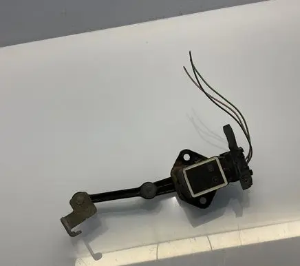 Mercedes-Benz R W251 Air suspension front height level sensor A0105427717 0105427717