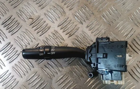 Toyota Corolla Verso E121 Indicator stalk 8414005110