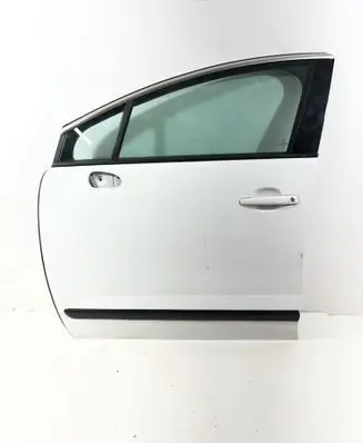 Peugeot 3008 I Front door 