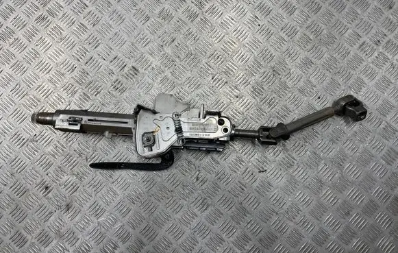 Steering wheel axle set