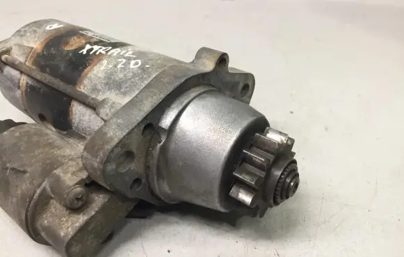 Nissan X-Trail T30 Starter motor 233008H801 M008T71471