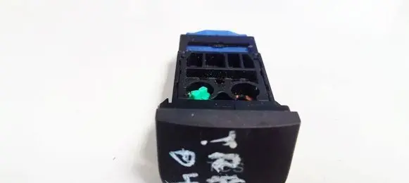 Traction control (ASR) switch