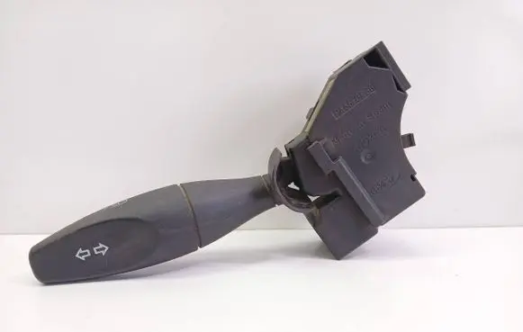 Ford Focus Indicator stalk 98AG13335AD